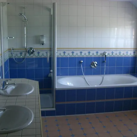The Cosy 4*