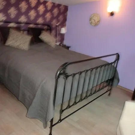 The Cosy 4*