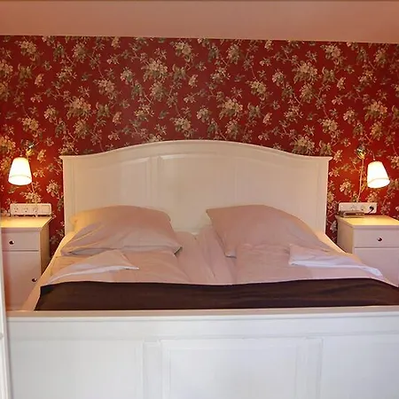 The Cosy 3*